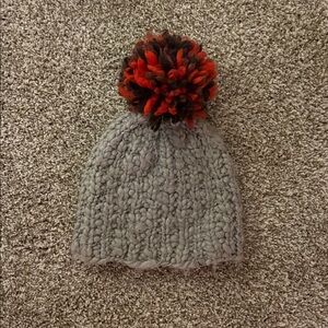 Eddie Bauer Gray puff ball pom pom ball hat